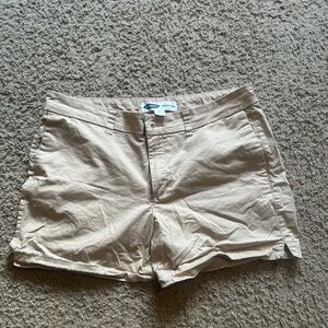 Throwback Old Navy khaki shorts